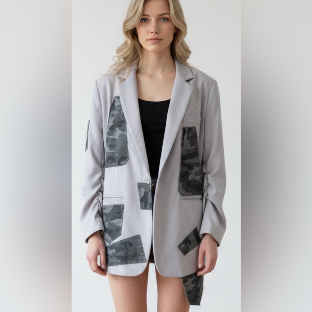 Upcycled Gray camo Patchwork zip back Blazer size… - image 2